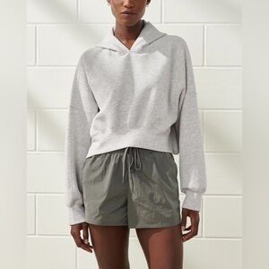 Abercrombie & Fitch YPB Neoknit Wedge Popover Hoodie in Heather Gray